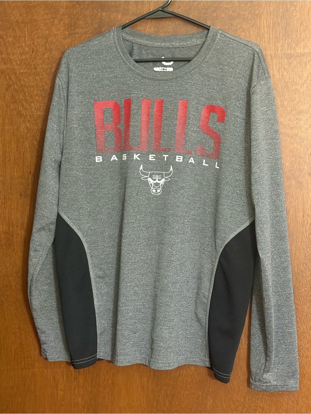 Chicago Bulls Gray Pullover Basketball Shirt